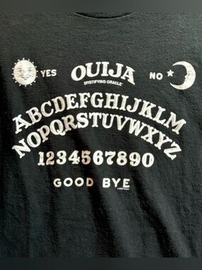 OUIJA BOARD Mystifying Oracle Talking Spirit Planchette Halloween T-shirt L